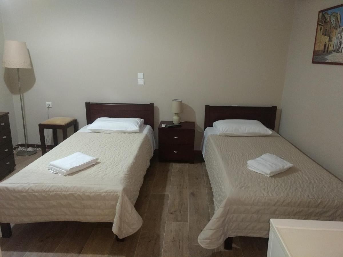 Hotel Διεθνές Захаро Экстерьер фото