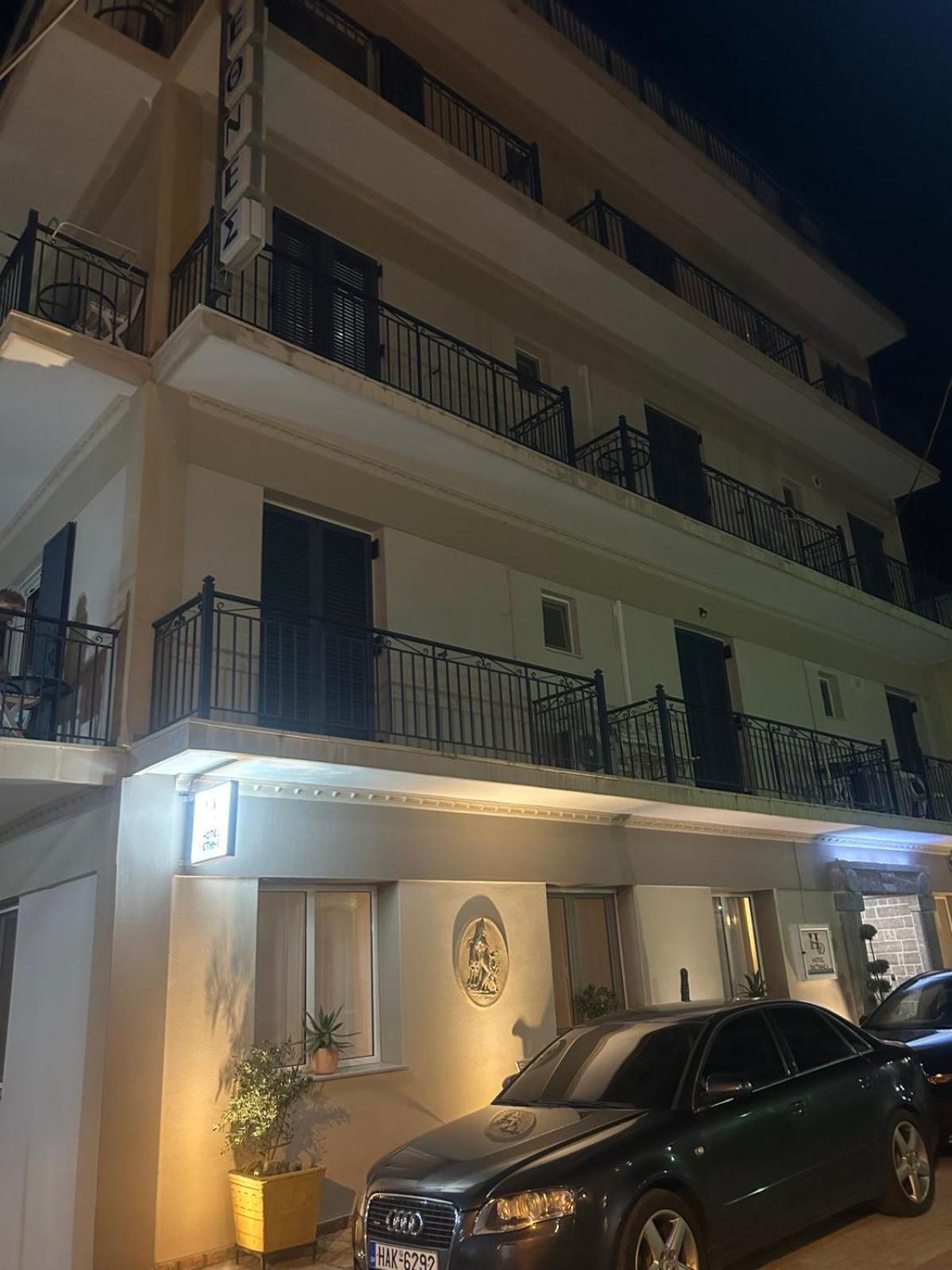 Hotel Διεθνές Захаро Экстерьер фото