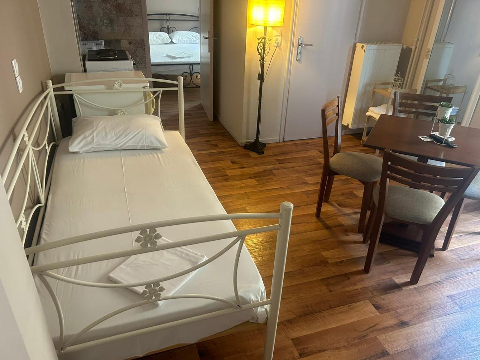 Hotel Διεθνές Захаро Экстерьер фото